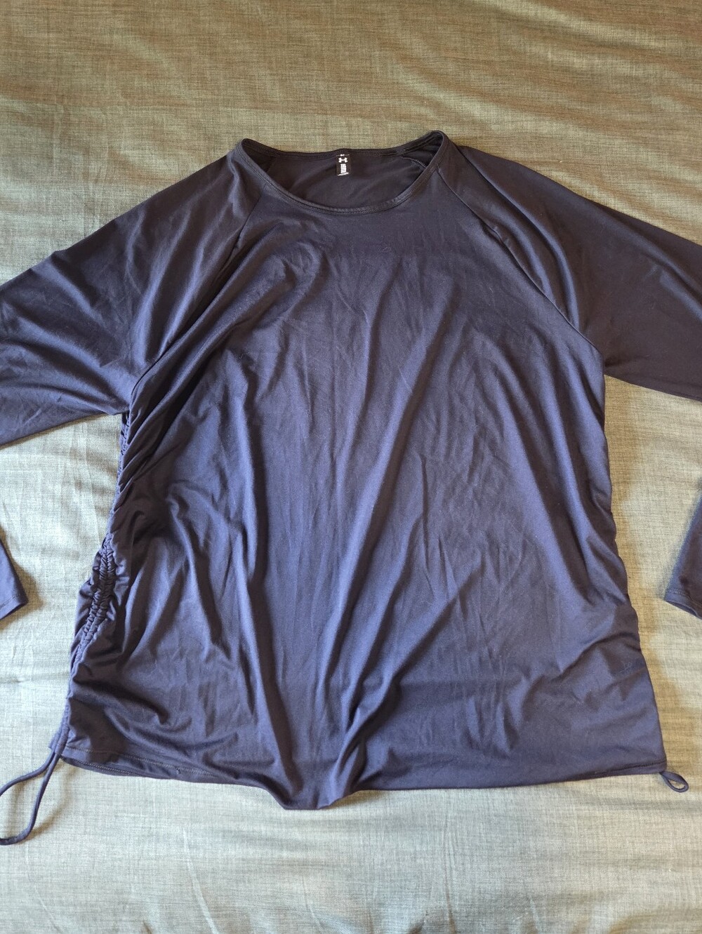 Under Armour Athletic Shirt Size 2XL